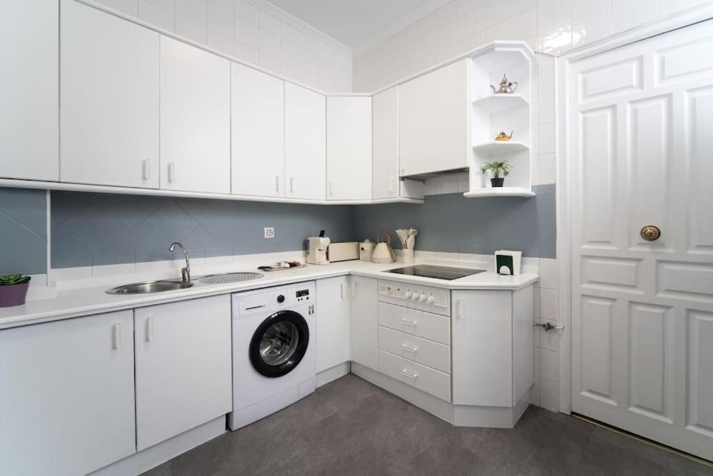 Apartment Mosaic Giralda Σεβίλλη Εξωτερικό φωτογραφία